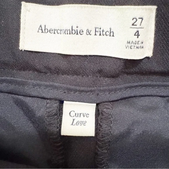 Abercrombie Curve Love Sloane Tailored Short Black NWT Size 4 - Picture 7 of 12